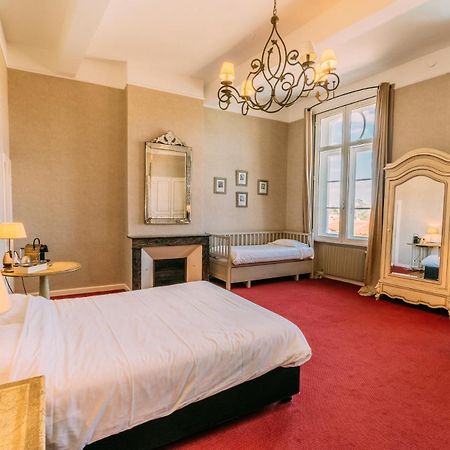 Les Trois Lys Hotell Condom Exteriör bild