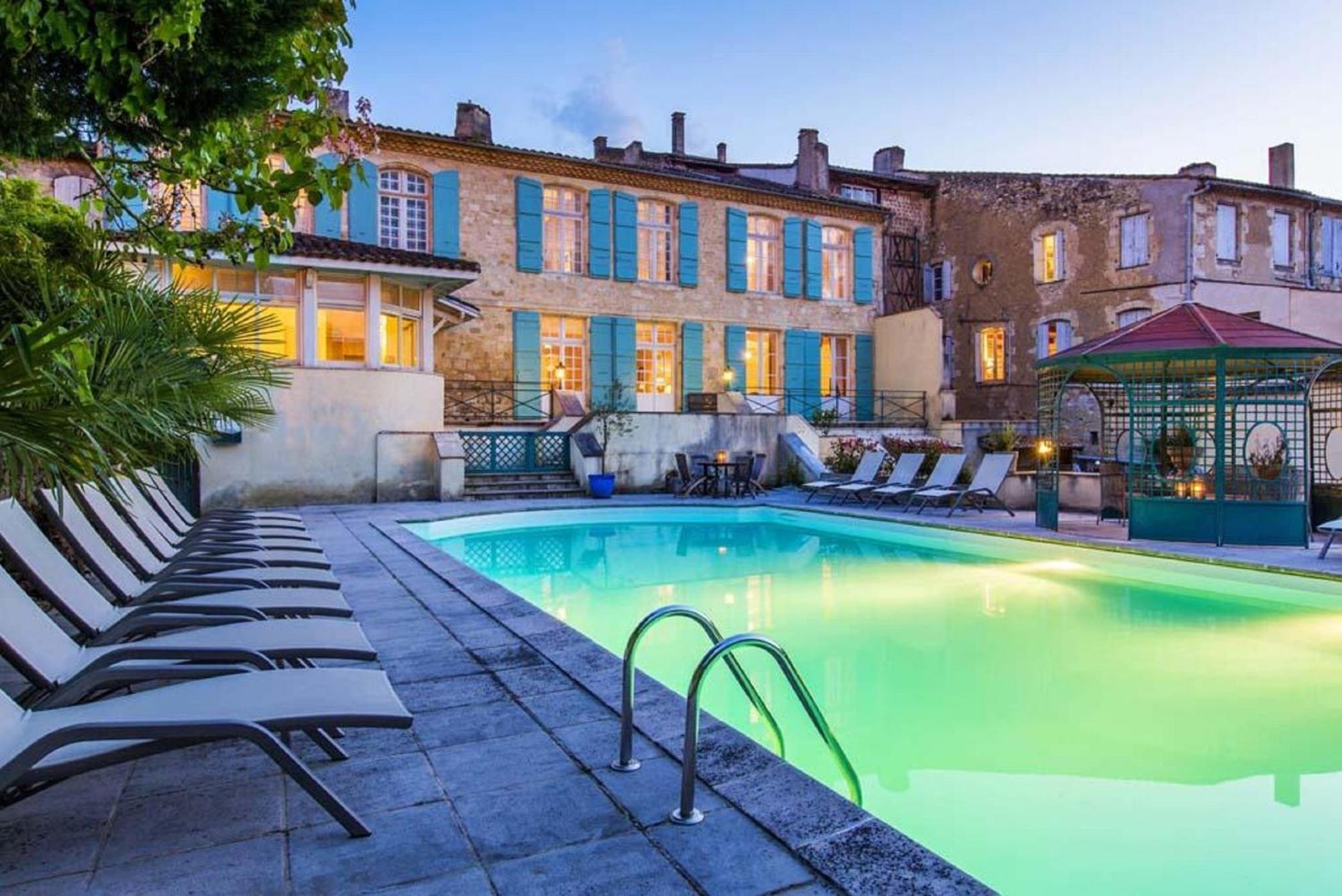Les Trois Lys Hotell Condom Exteriör bild