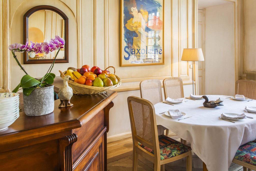 Les Trois Lys Hotell Condom Exteriör bild